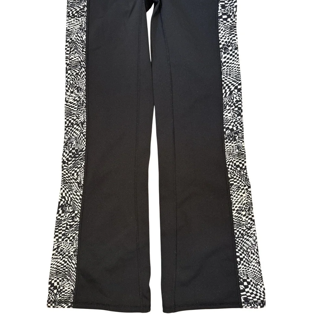 Free People Movement Checkmate Flare Leggings Black White Stripe Pants Sz XS - Picture 4 of 16